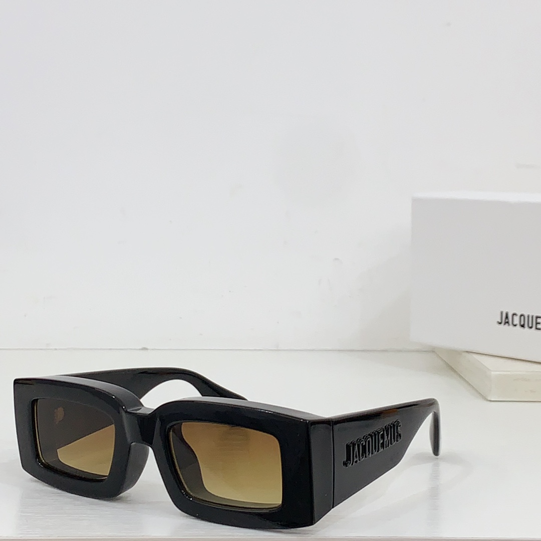 Jacquemus Les Lunettes Tupi Sunglasses   - FashionPlug