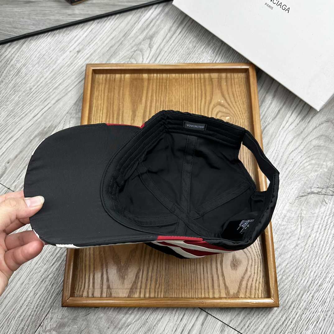 Balenciaga Cap - FashionPlug