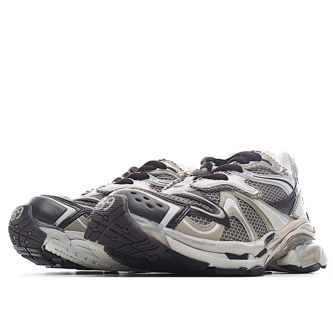 Balenciaga Runner Sneaker  - FashionPlug
