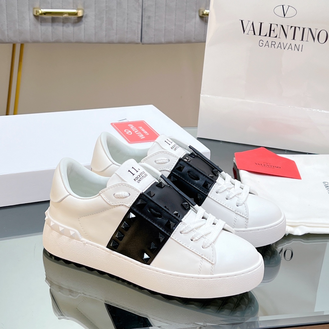Valenti Garavani Rockstud Untitled Low-top Sneakers - FashionPlug