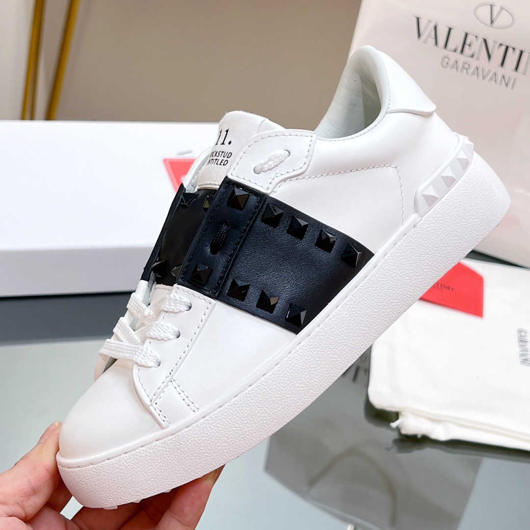 Valenti Garavani Rockstud Untitled Low-top Sneakers - FashionPlug