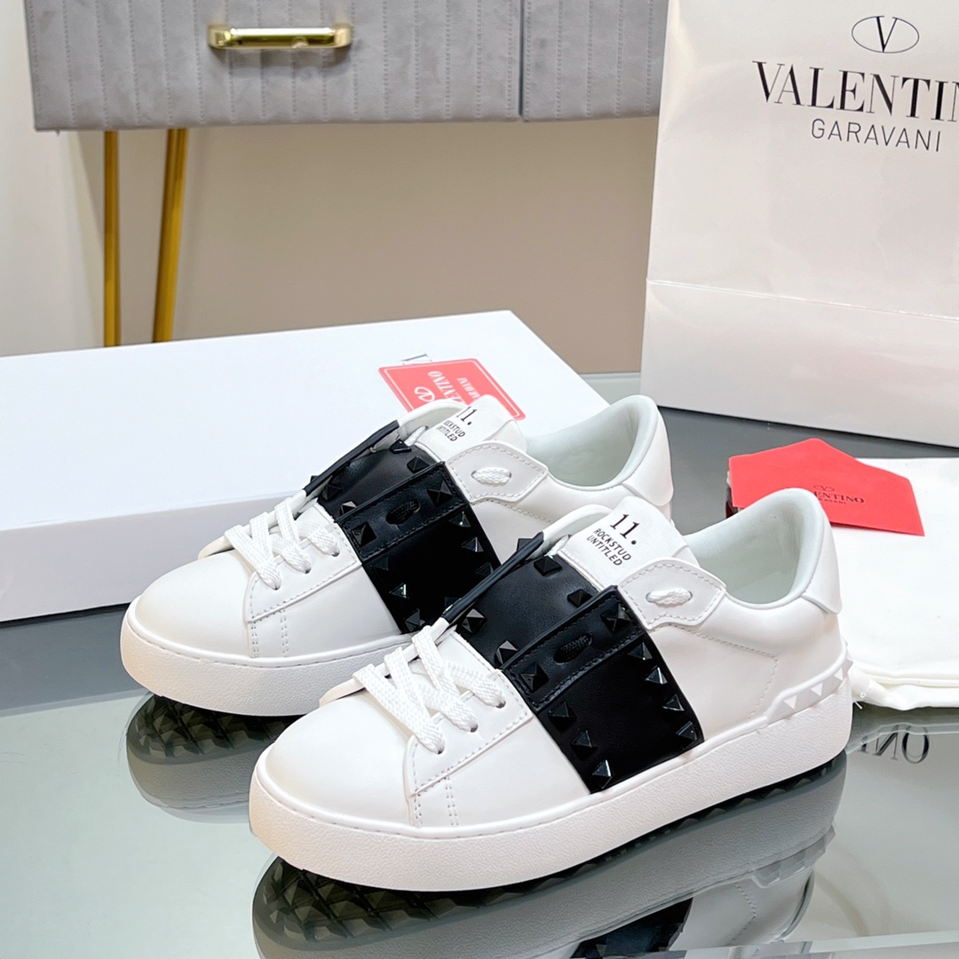 Valenti Garavani Rockstud Untitled Low-top Sneakers - FashionPlug
