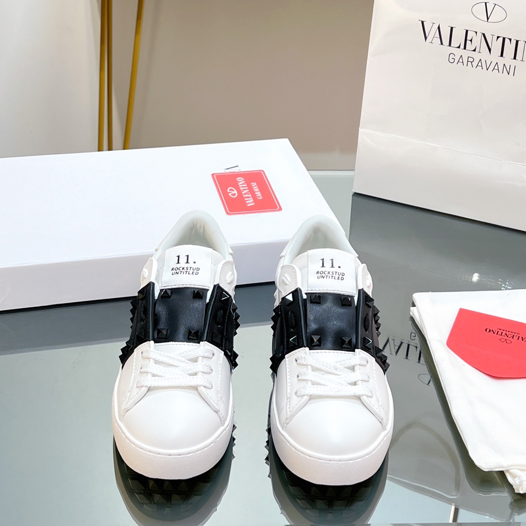 Valenti Garavani Rockstud Untitled Low-top Sneakers - FashionPlug