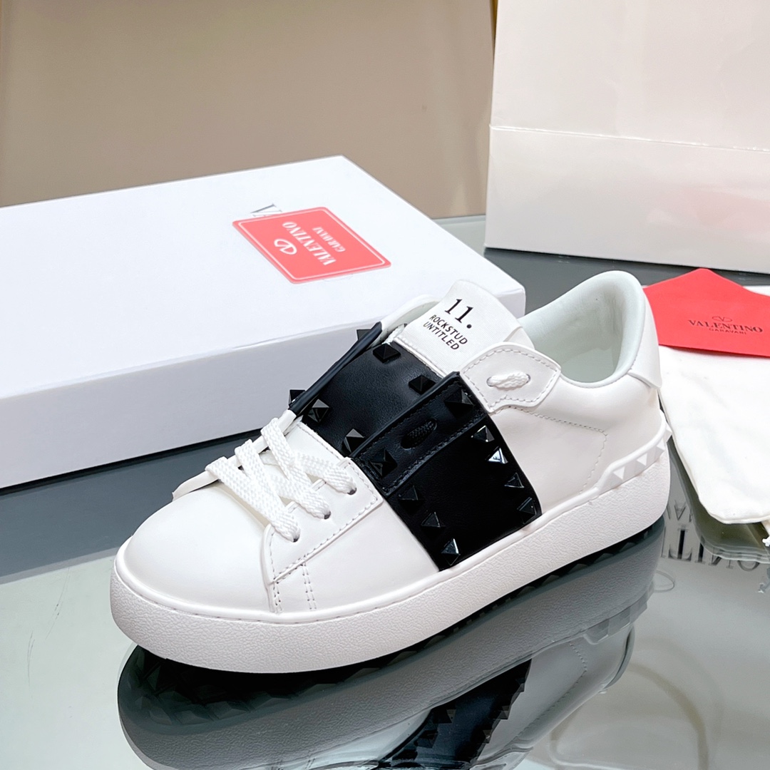 Valenti Garavani Rockstud Untitled Low-top Sneakers - FashionPlug