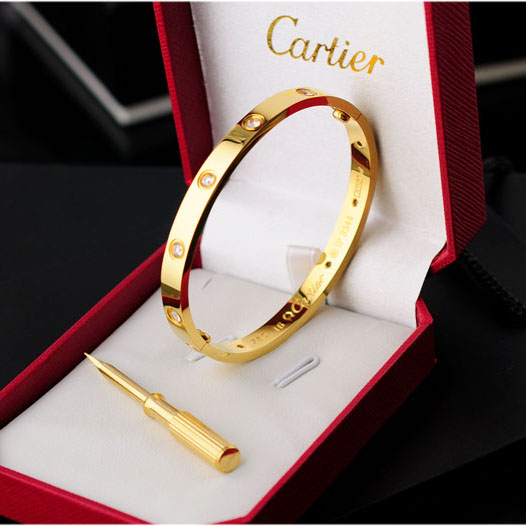 Cartier Bracelet - FashionPlug
