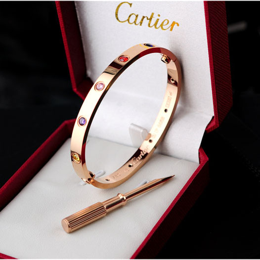 Cartier Bracelet - FashionPlug