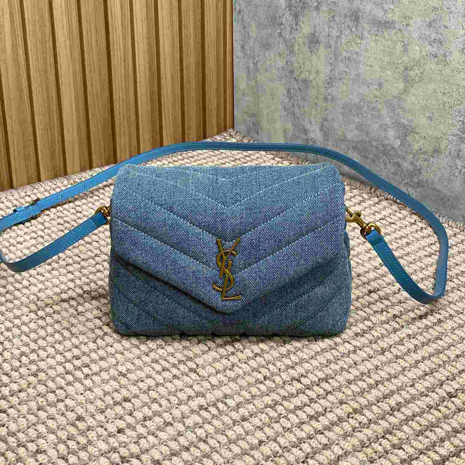 Saint Laurent Denim Shoulder Bag （0x7x15cm） - FashionPlug