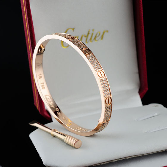 Cartier Bracelet - FashionPlug