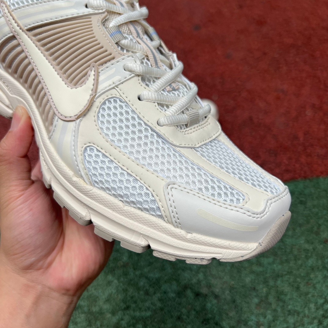 Nike Zoom Vomero 5 Sneakers   FQ6868-181 - FashionPlug