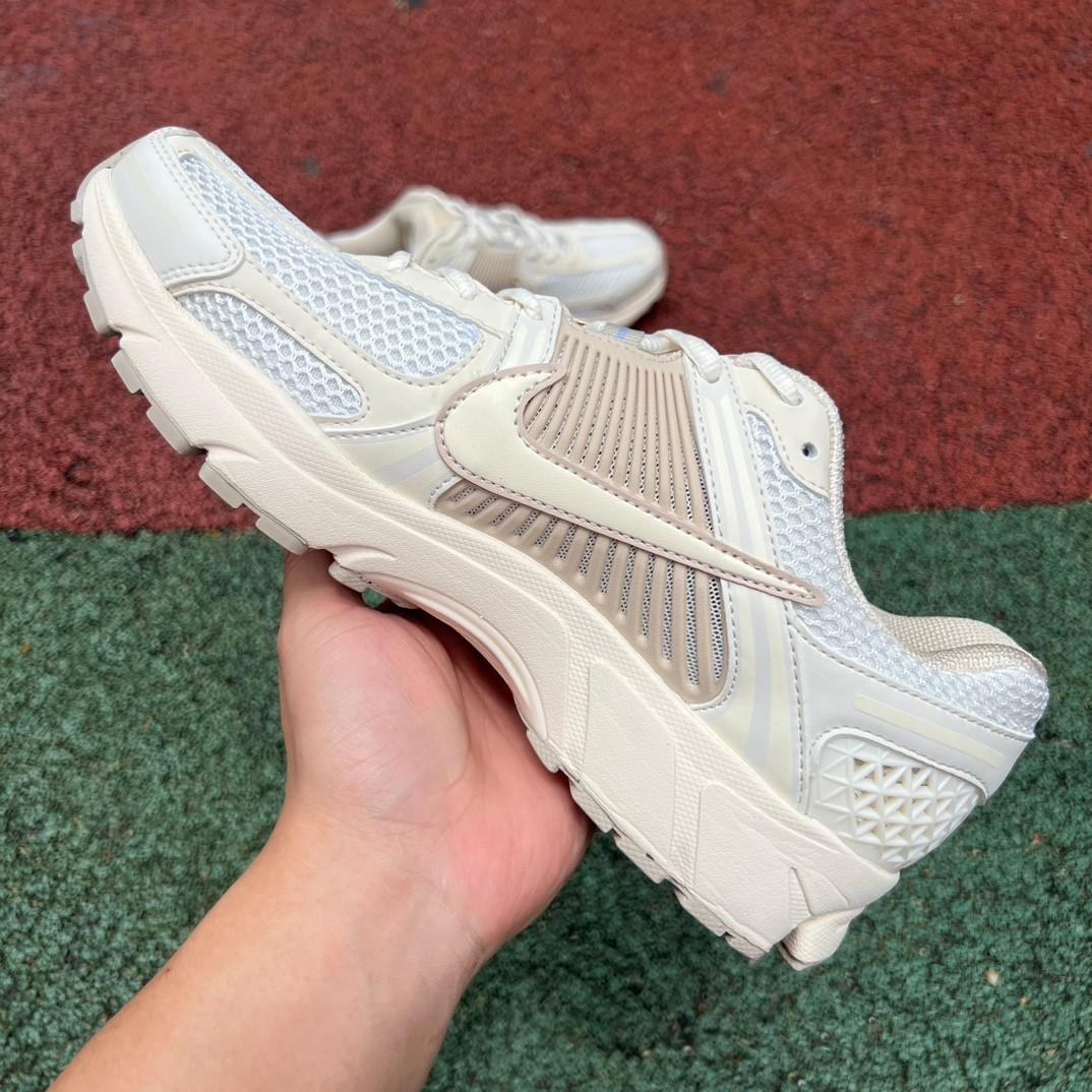 Nike Zoom Vomero 5 Sneakers   FQ6868-181 - FashionPlug