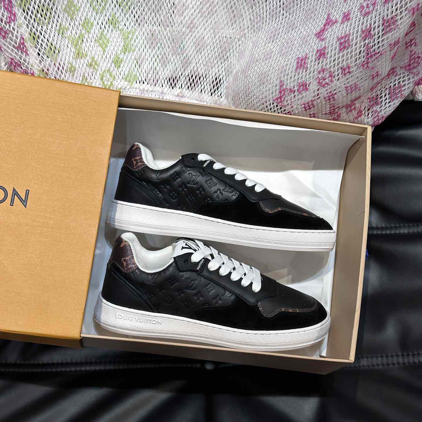 Louis Vuitton LV Stadium Sneaker   1ACUJ3 - FashionPlug