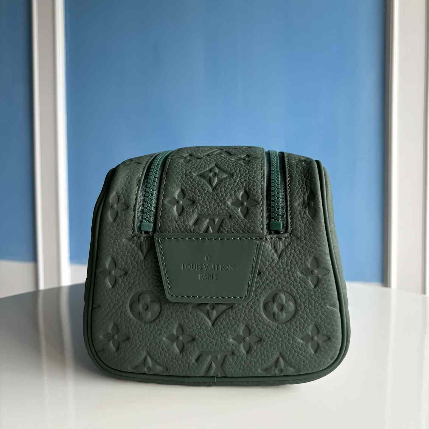 Louis Vuitton Dopp Kit    M24442 - FashionPlug