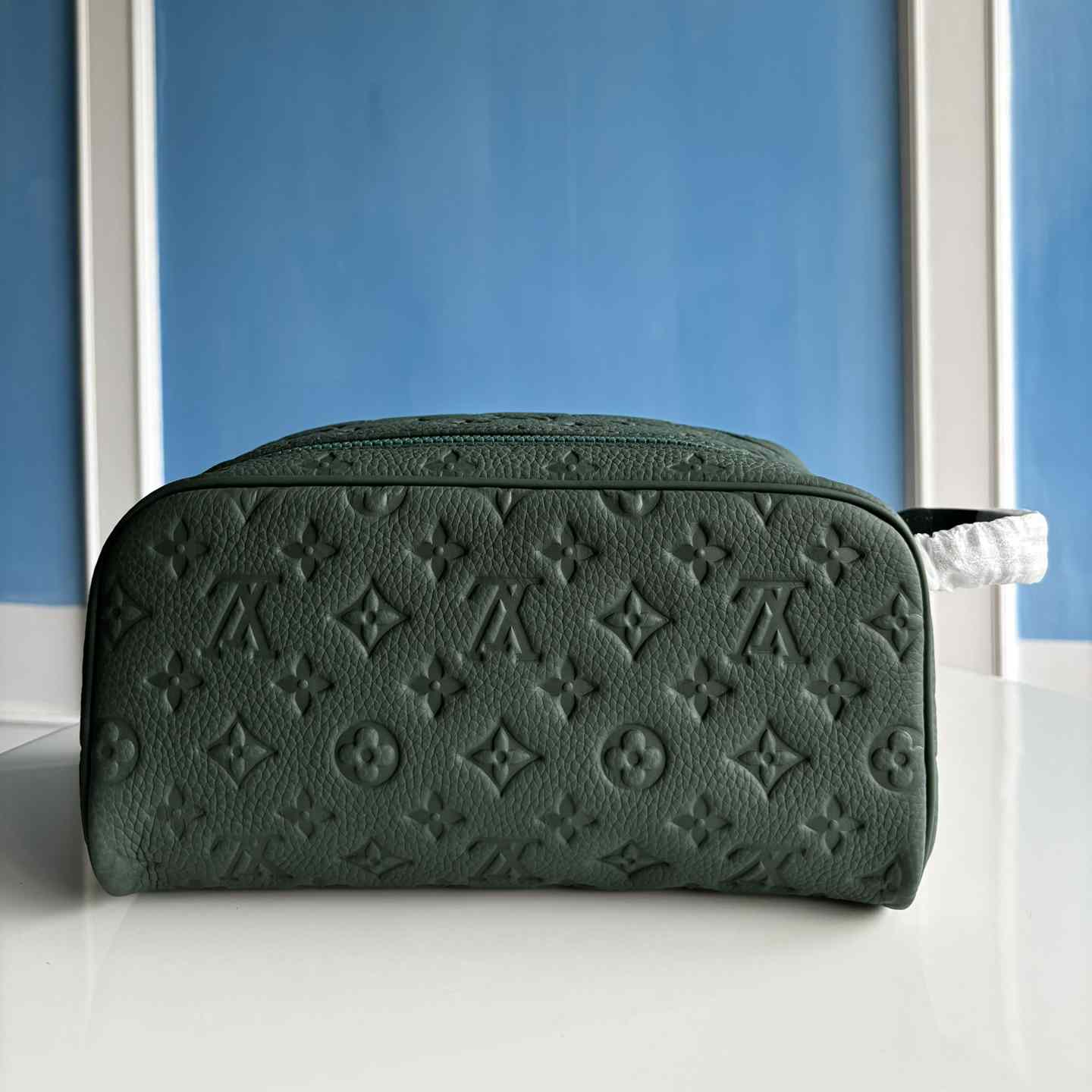 Louis Vuitton Dopp Kit    M24442 - FashionPlug