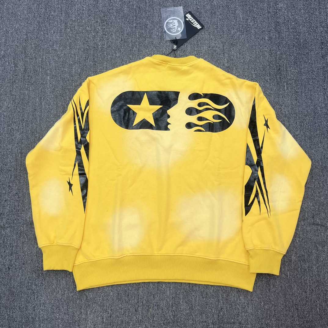 Hellstar Sports Crewneck White - FashionPlug
