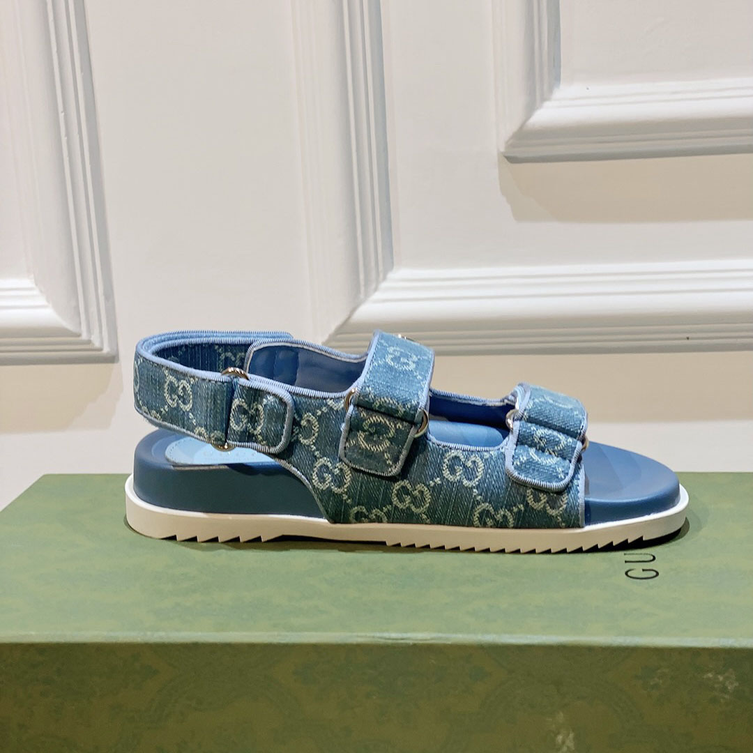 Gucci Women's Double G Sandal  - FashionPlug