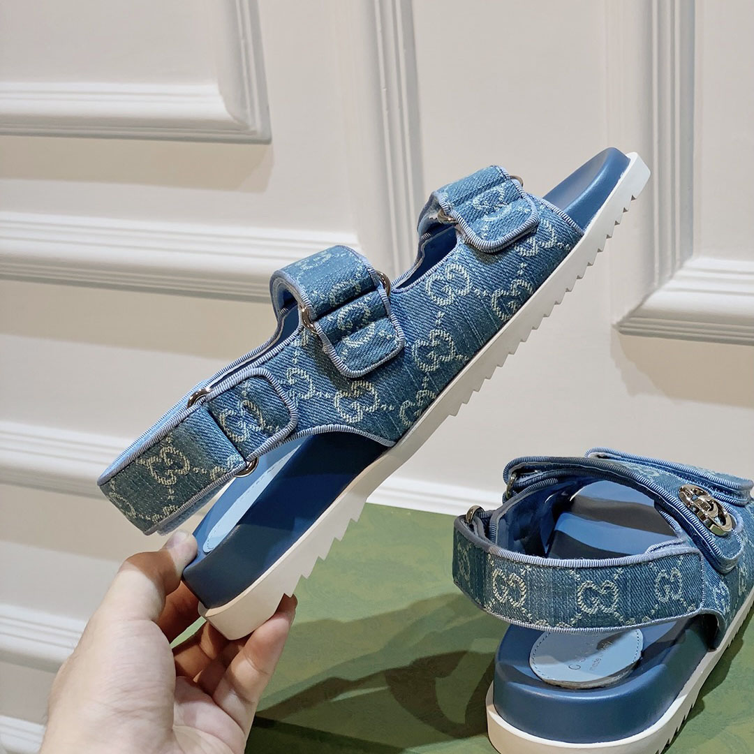 Gucci Women's Double G Sandal  - FashionPlug
