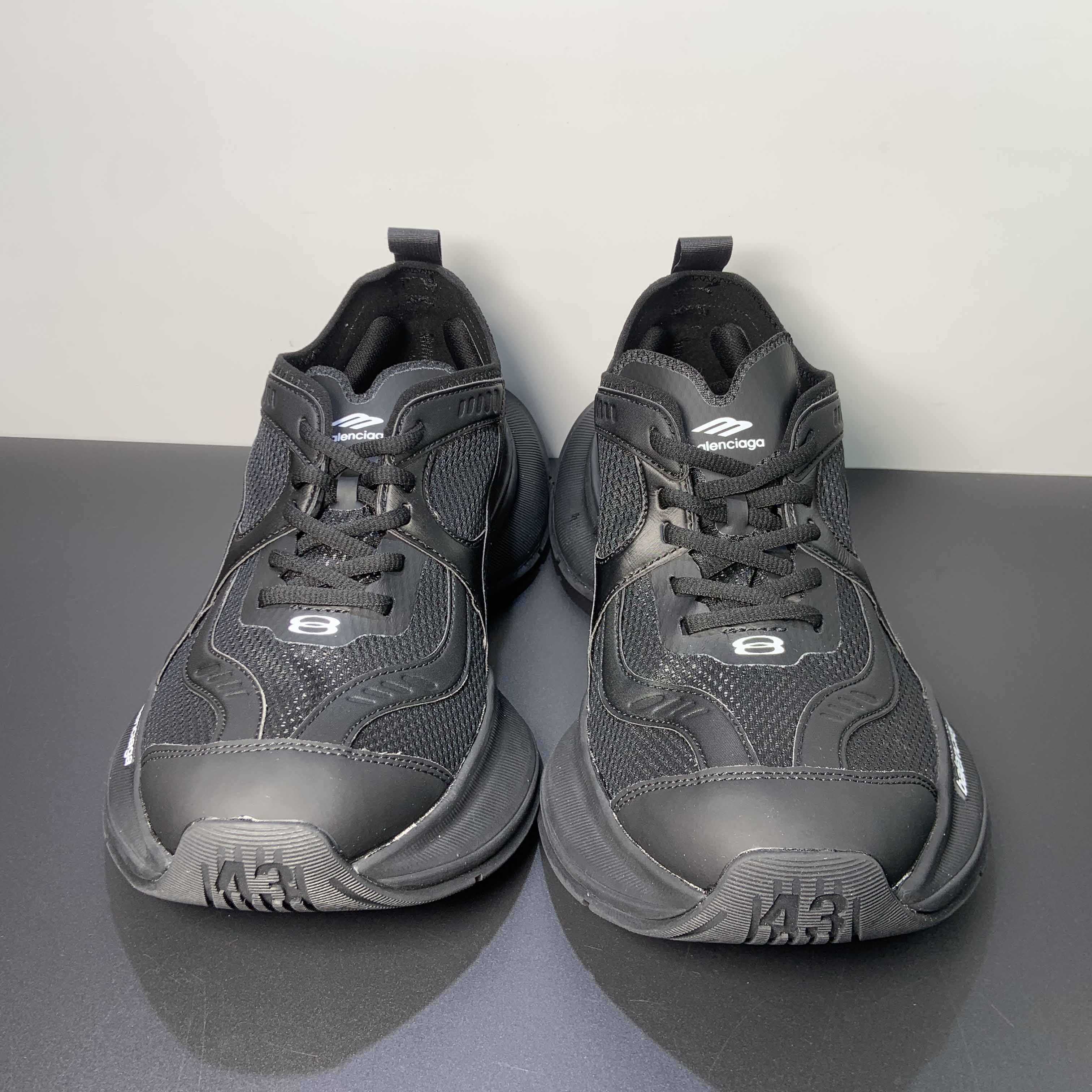 Balenciaga Circuit Sneaker In Black  - FashionPlug