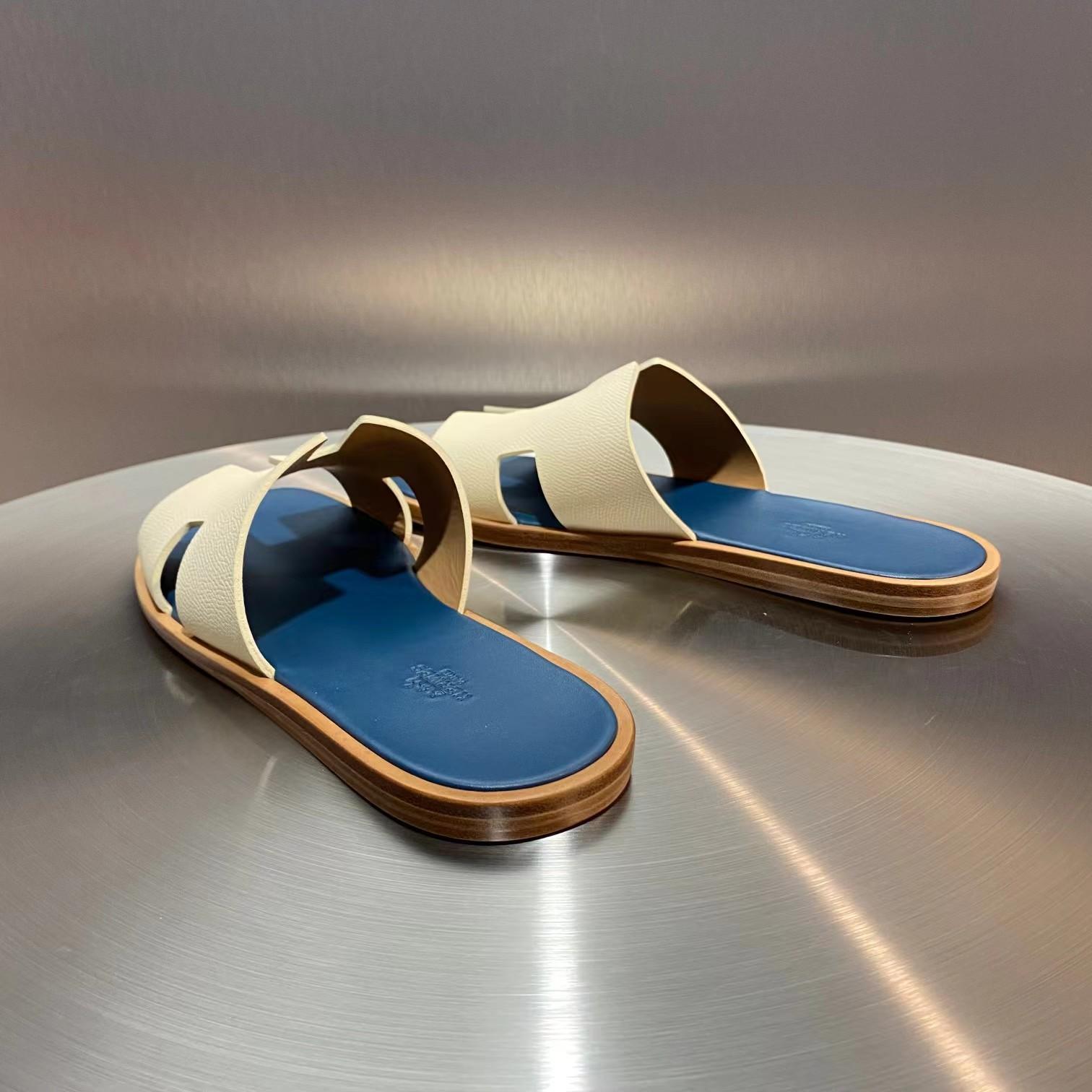 Hermes Izmir Sandal - FashionPlug
