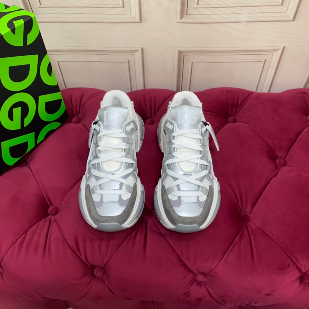 Dolce & Gabbana Airmaster Chunky Sneakers - FashionPlug