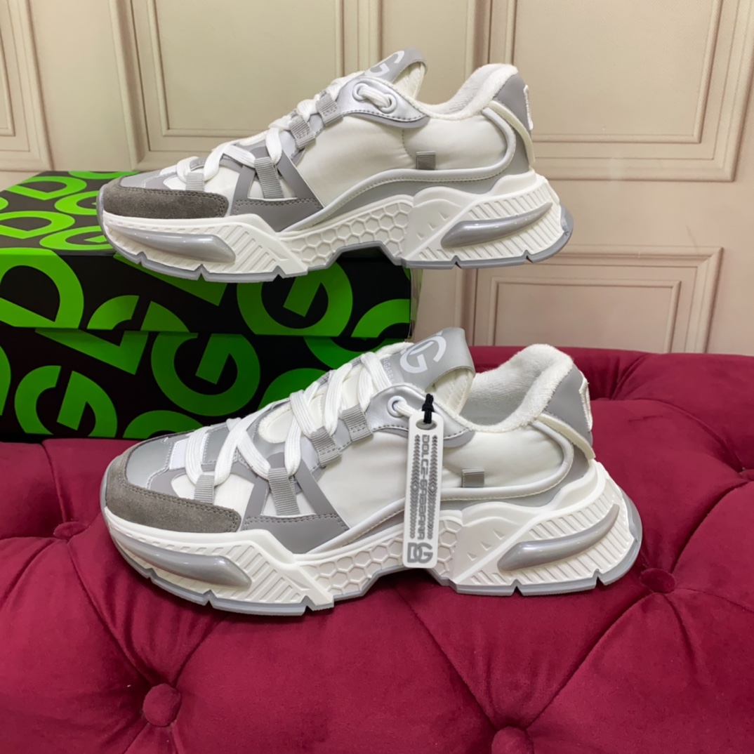 Dolce & Gabbana Airmaster Chunky Sneakers - FashionPlug