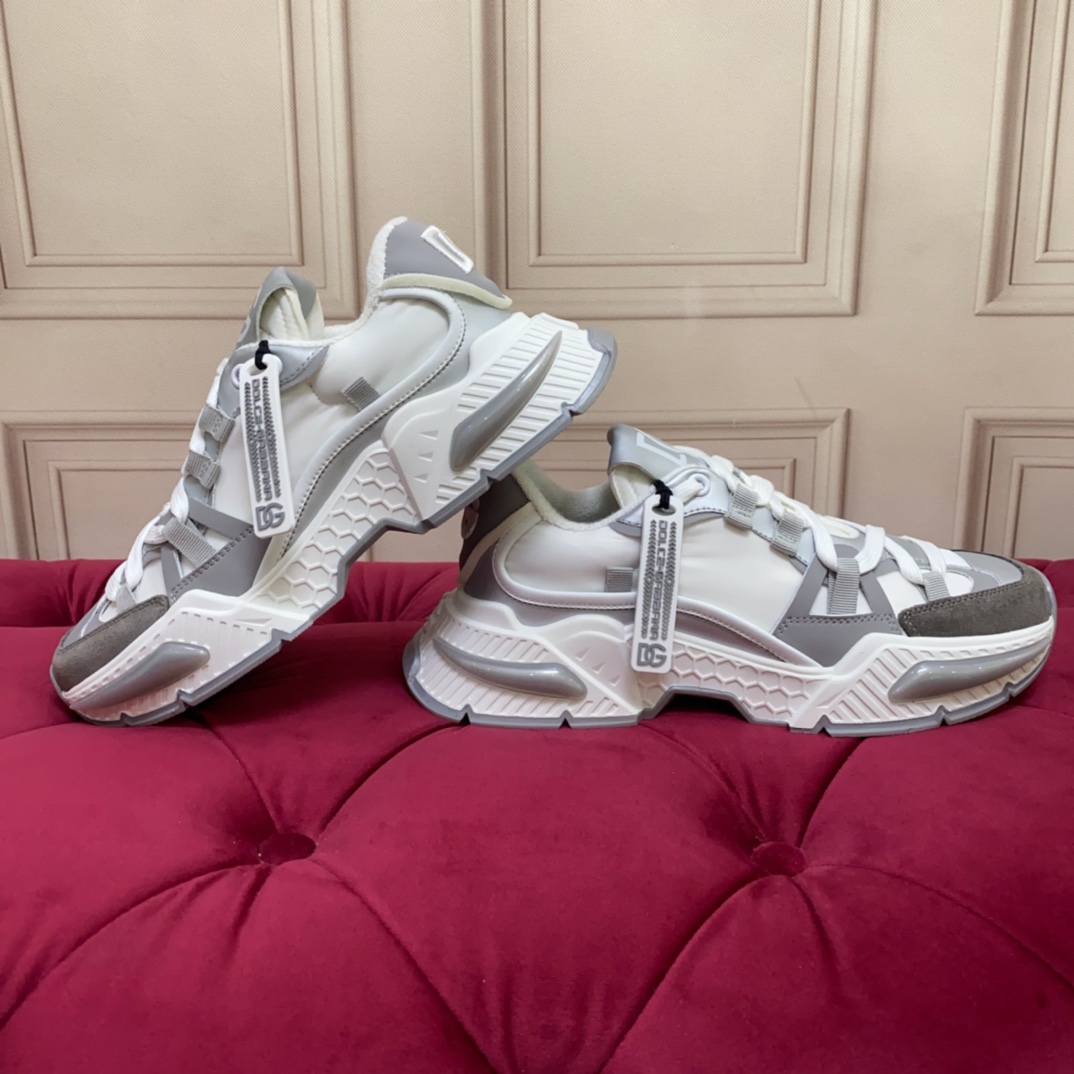 Dolce & Gabbana Airmaster Chunky Sneakers - FashionPlug
