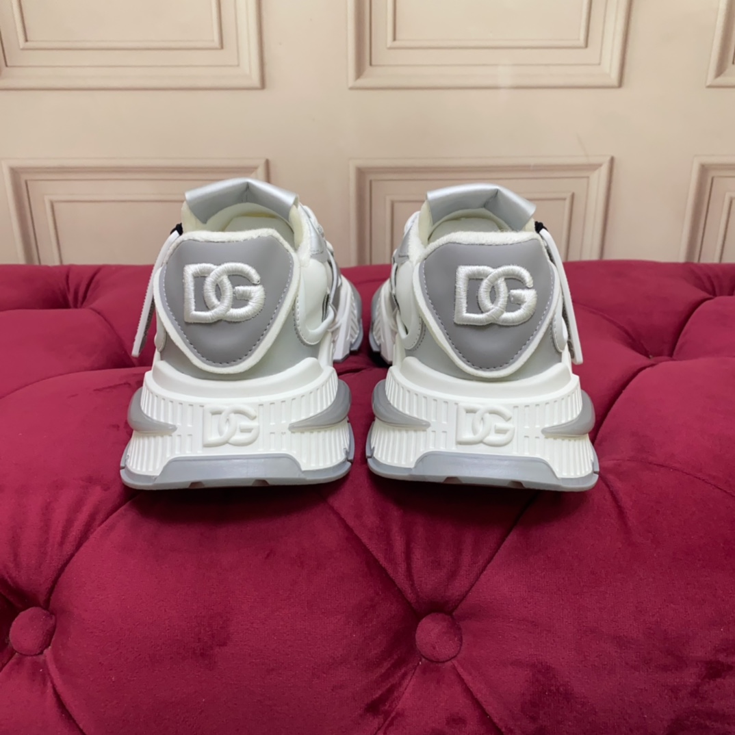 Dolce & Gabbana Airmaster Chunky Sneakers - FashionPlug