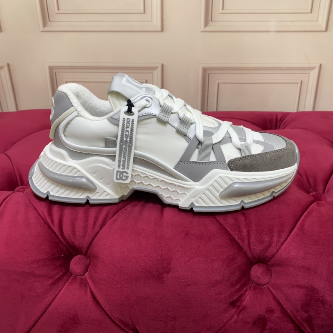 Dolce & Gabbana Airmaster Chunky Sneakers - FashionPlug