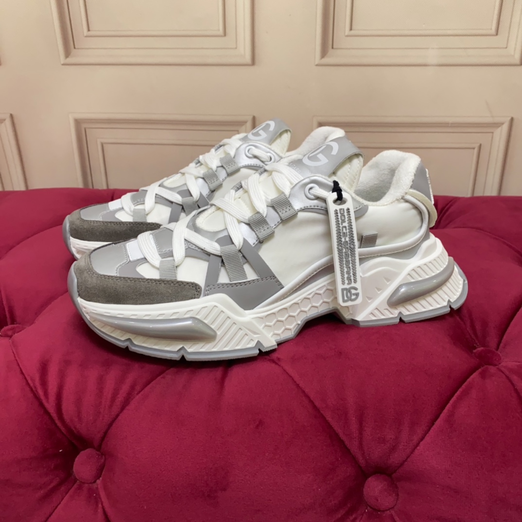 Dolce & Gabbana Airmaster Chunky Sneakers - FashionPlug