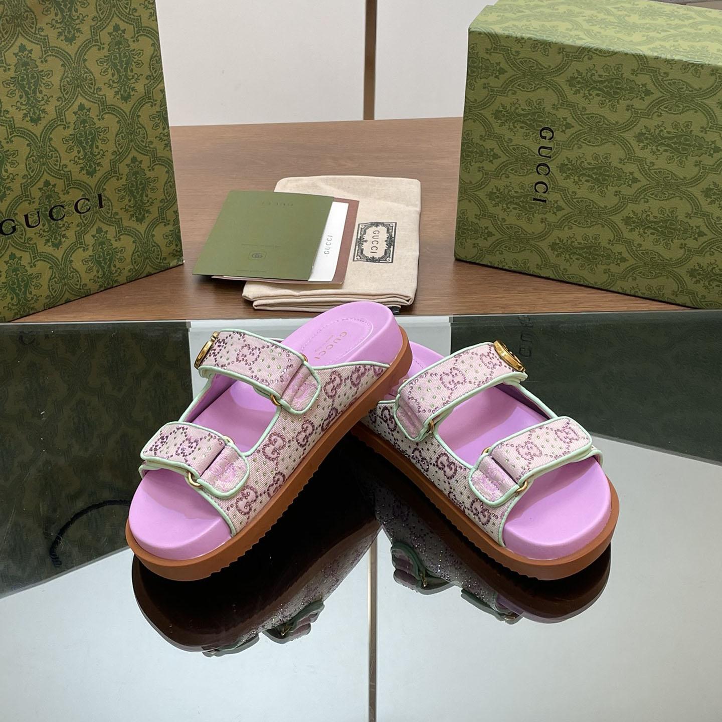 Gucci Women's Sandal With Double G - FashionPlug
