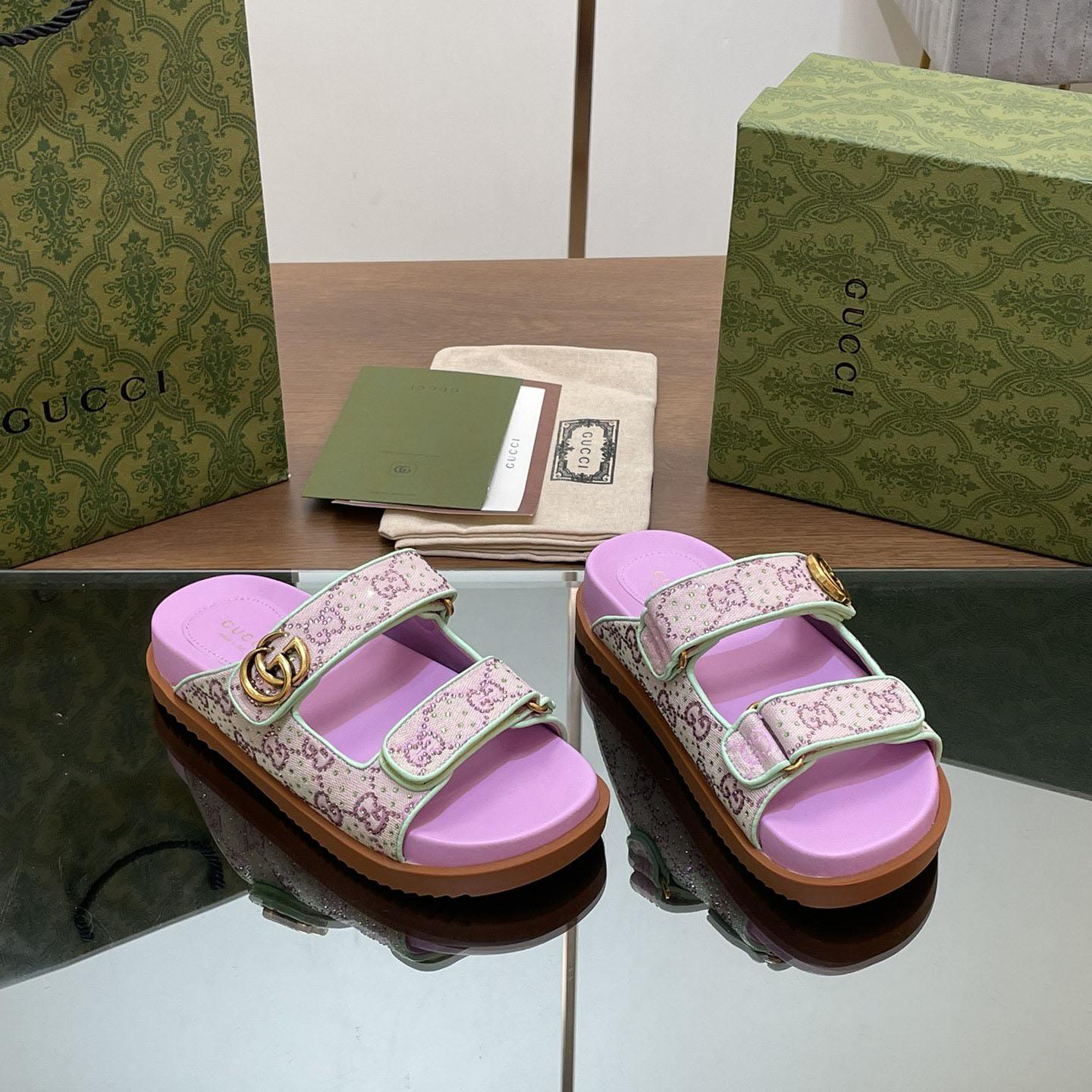 Gucci Women's Sandal With Double G - FashionPlug