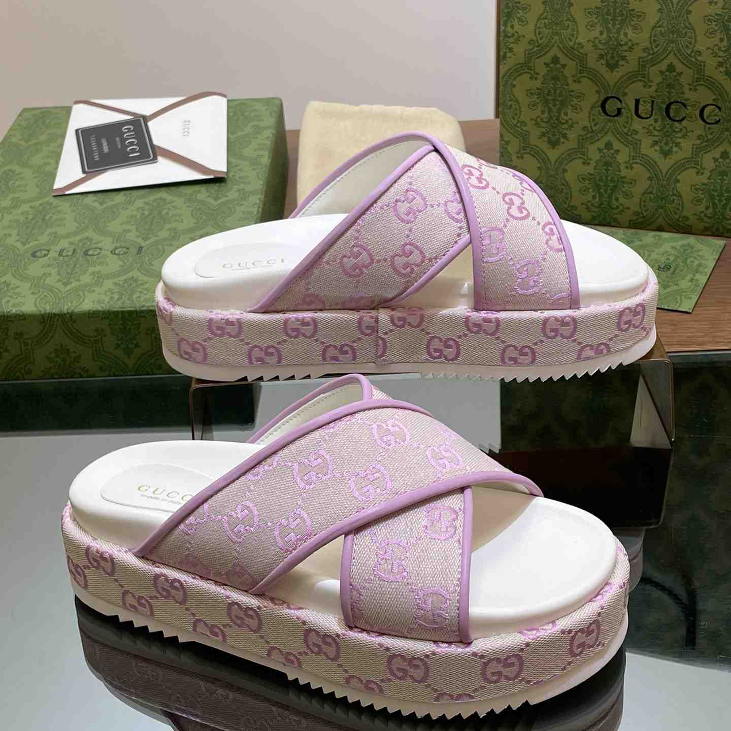 Gucci Women's GG Platform Slide Sandal - FashionPlug