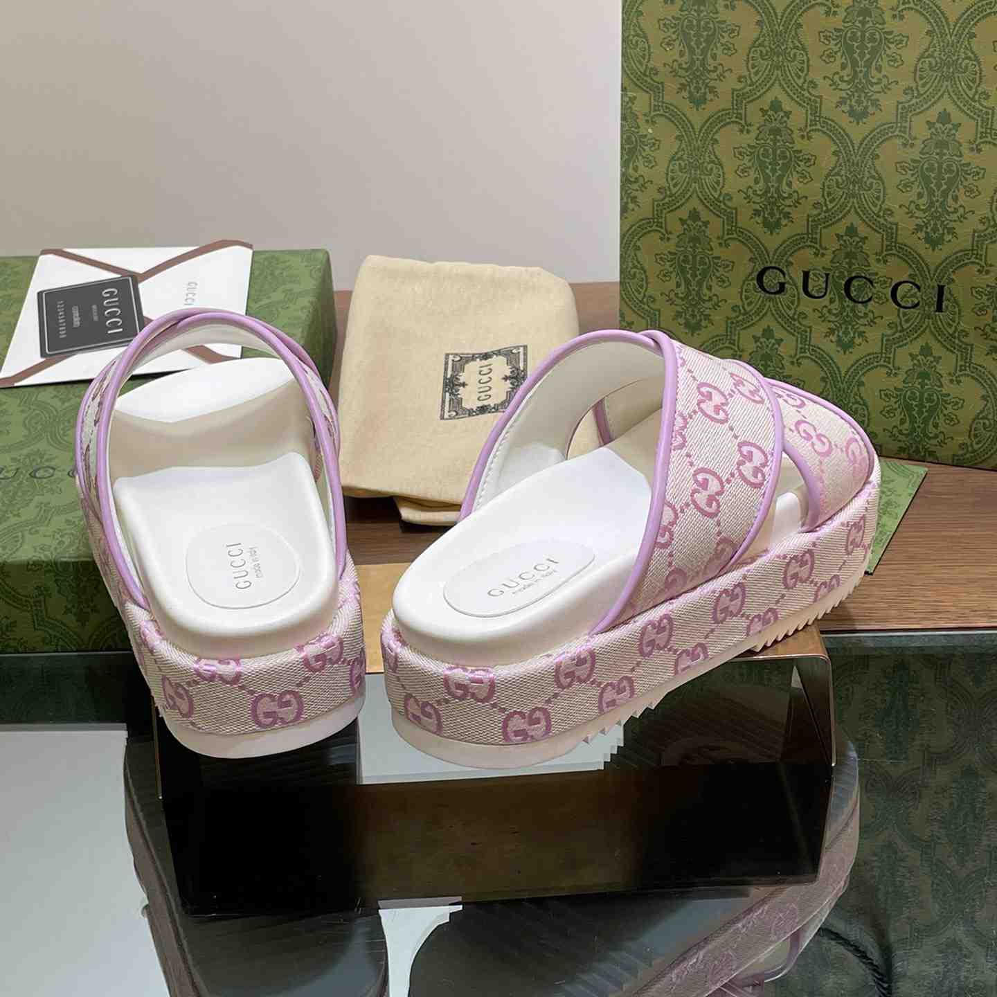Gucci Women's GG Platform Slide Sandal - FashionPlug