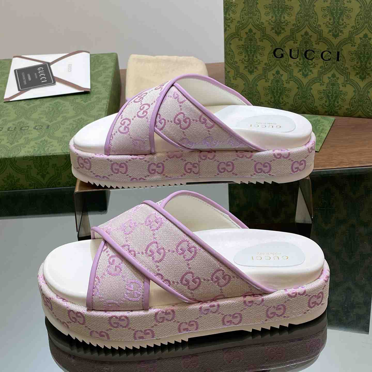 Gucci Women's GG Platform Slide Sandal - FashionPlug