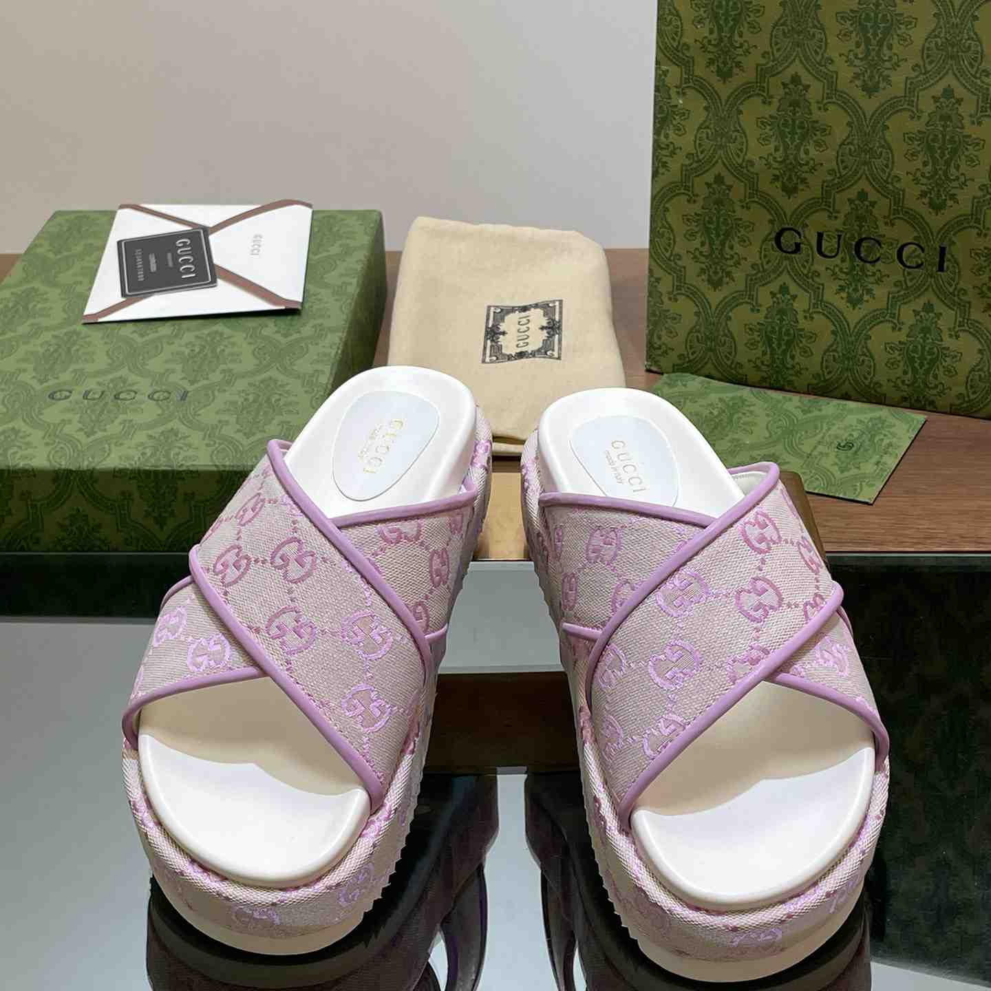 Gucci Women's GG Platform Slide Sandal - FashionPlug