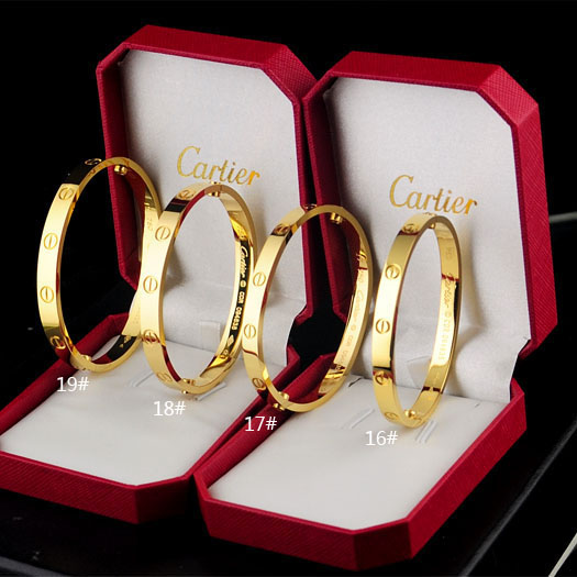 Cartier Bracelet - FashionPlug
