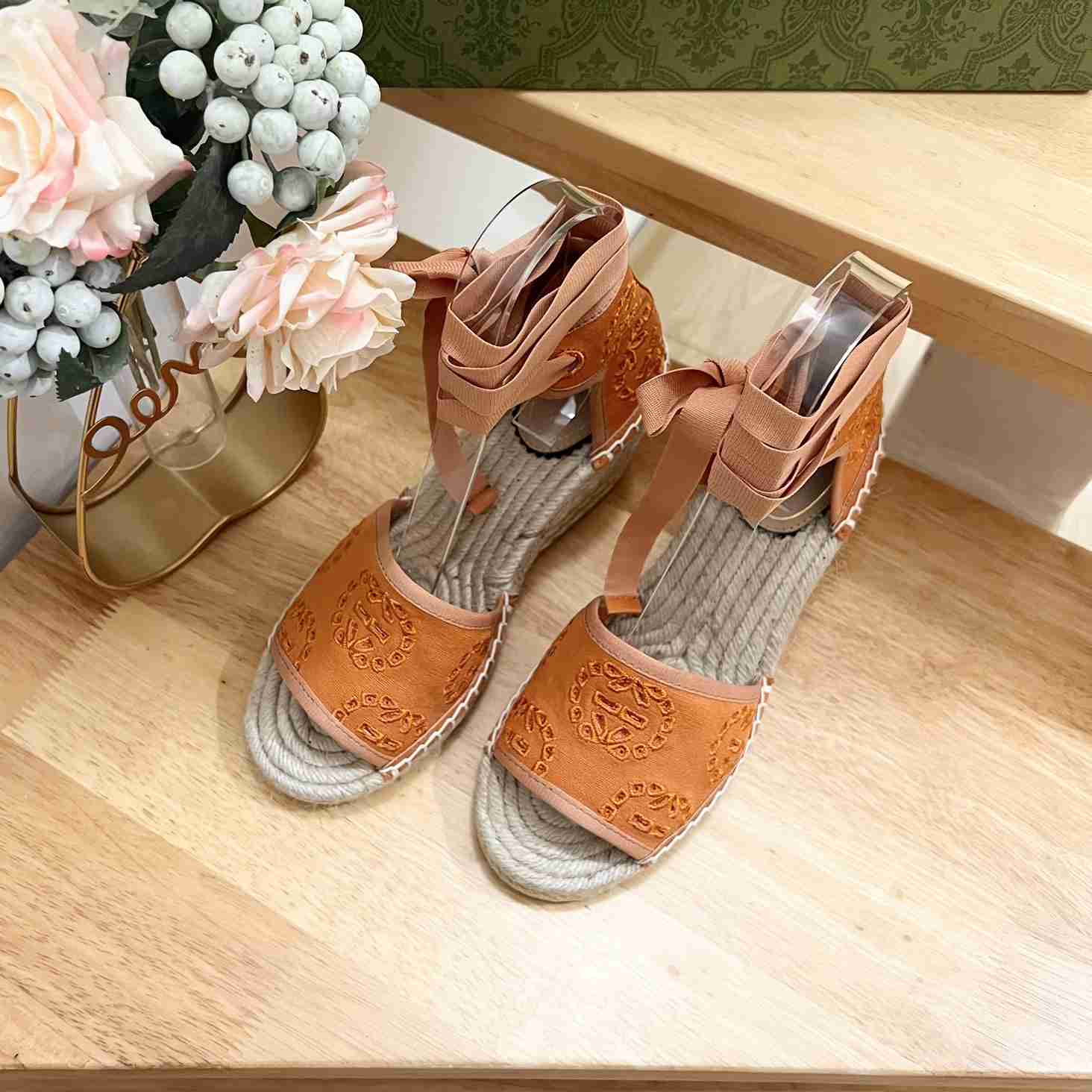 Gucci Women's Interlocking G Espadrille - FashionPlug