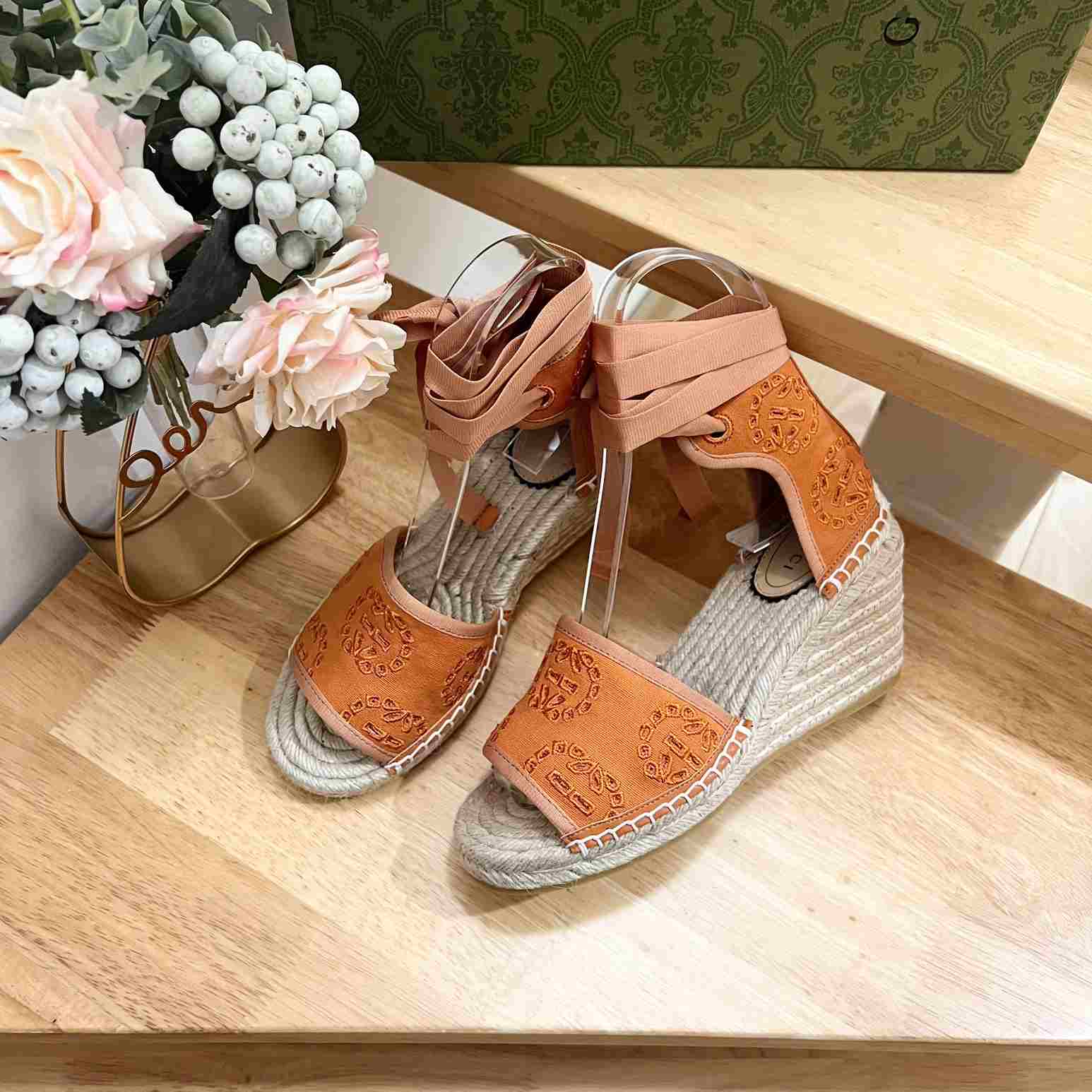 Gucci Women's Interlocking G Espadrille - FashionPlug