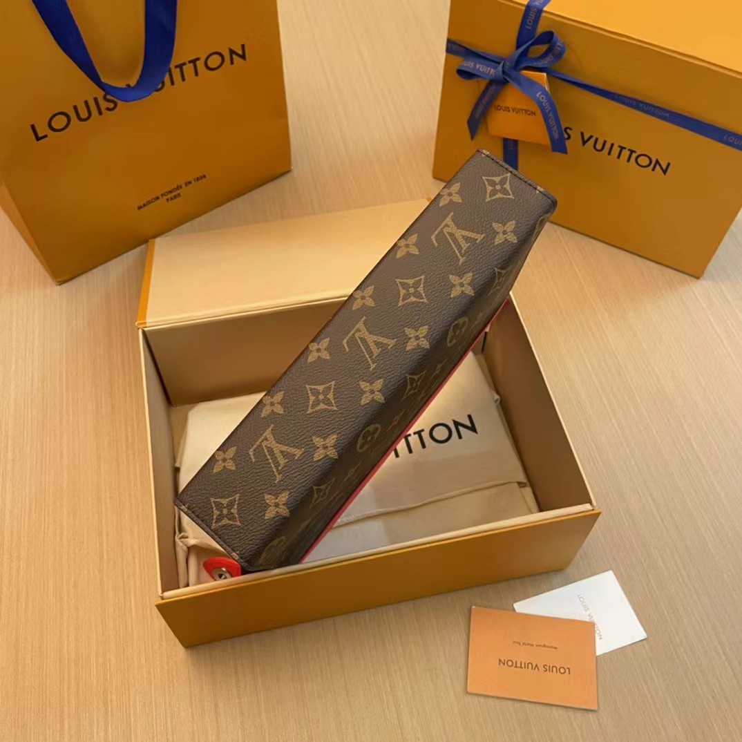 Louis Vuitton Pochette Voyage MM  M82855 - FashionPlug
