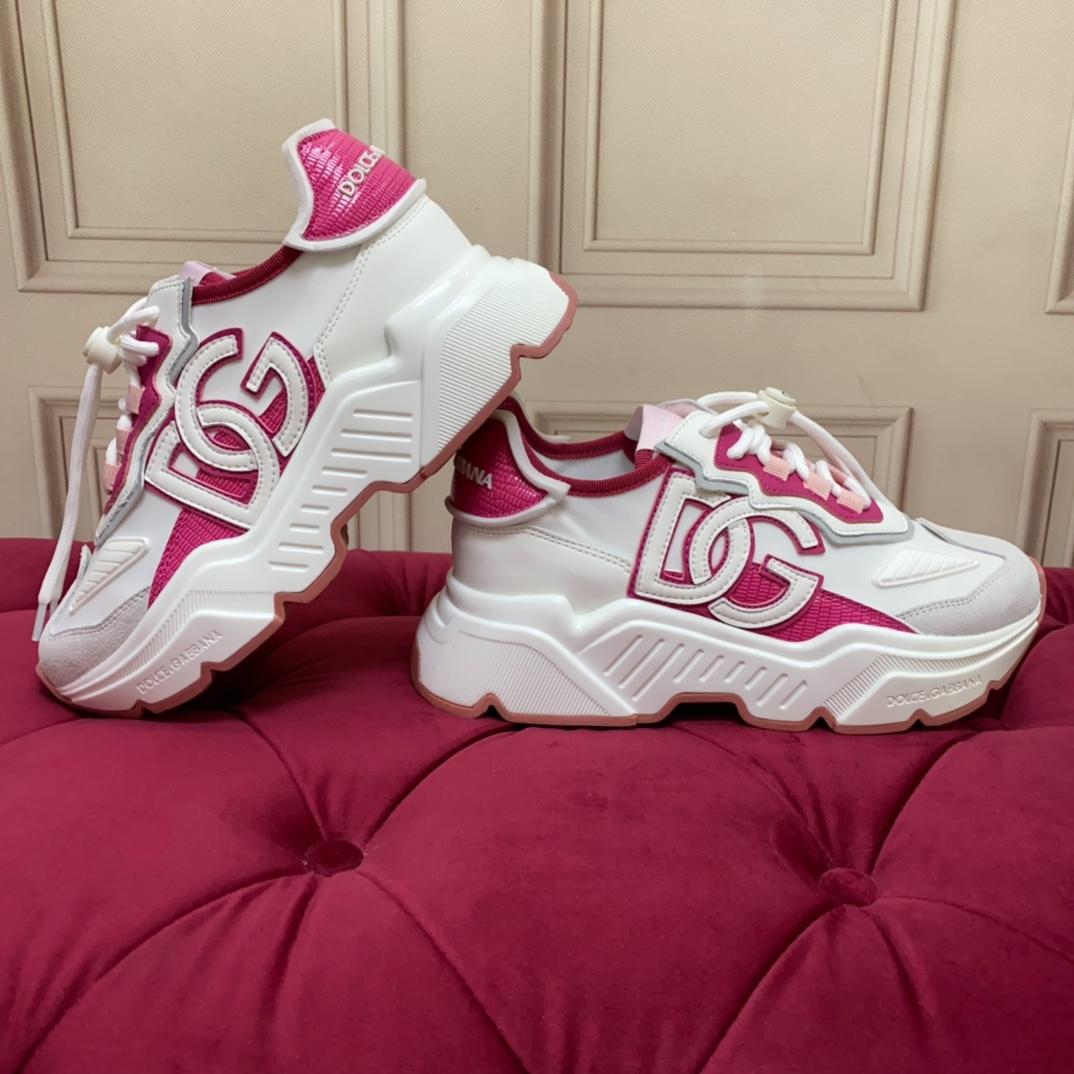 Dolce & Gabbana Day Master Sneakers - FashionPlug