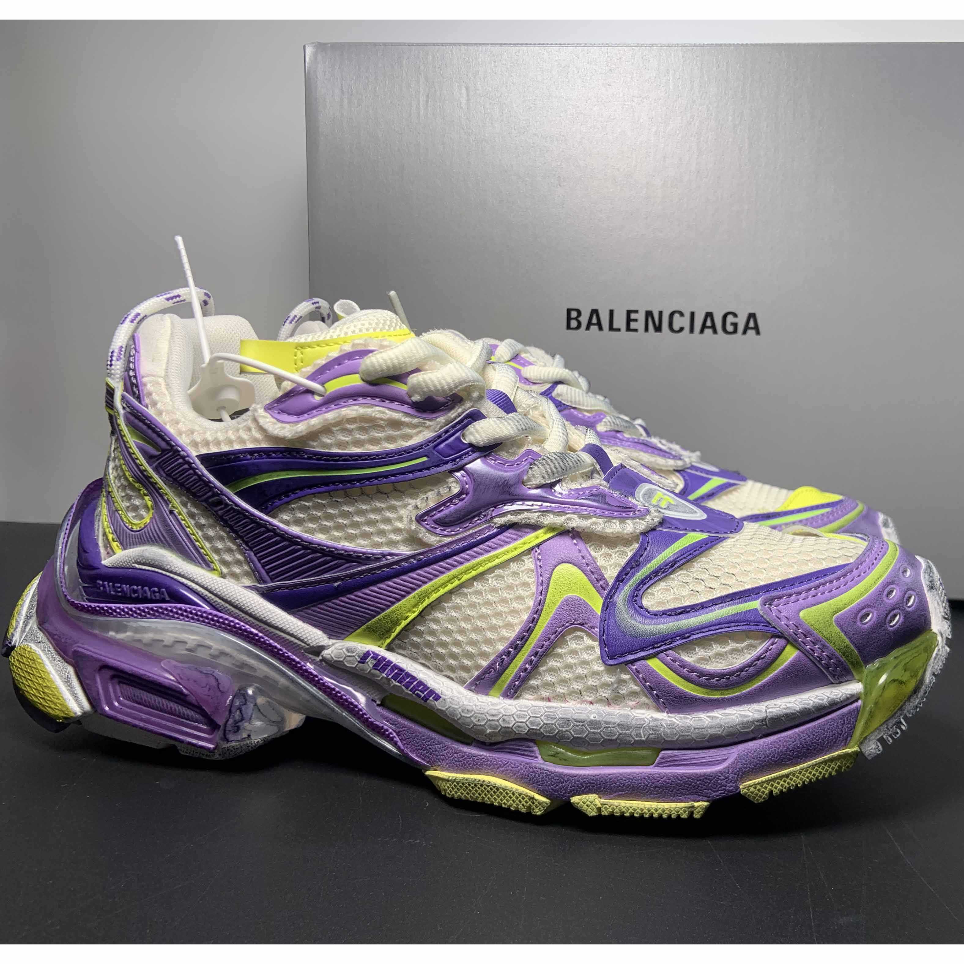 Balenciaga Runner Sneaker  - FashionPlug