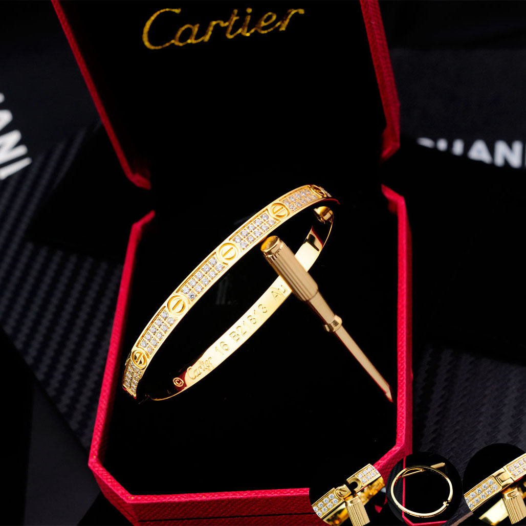 Cartier Bracelet - FashionPlug