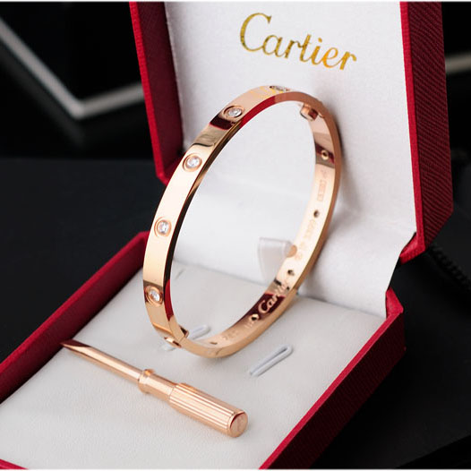 Cartier Bracelet - FashionPlug