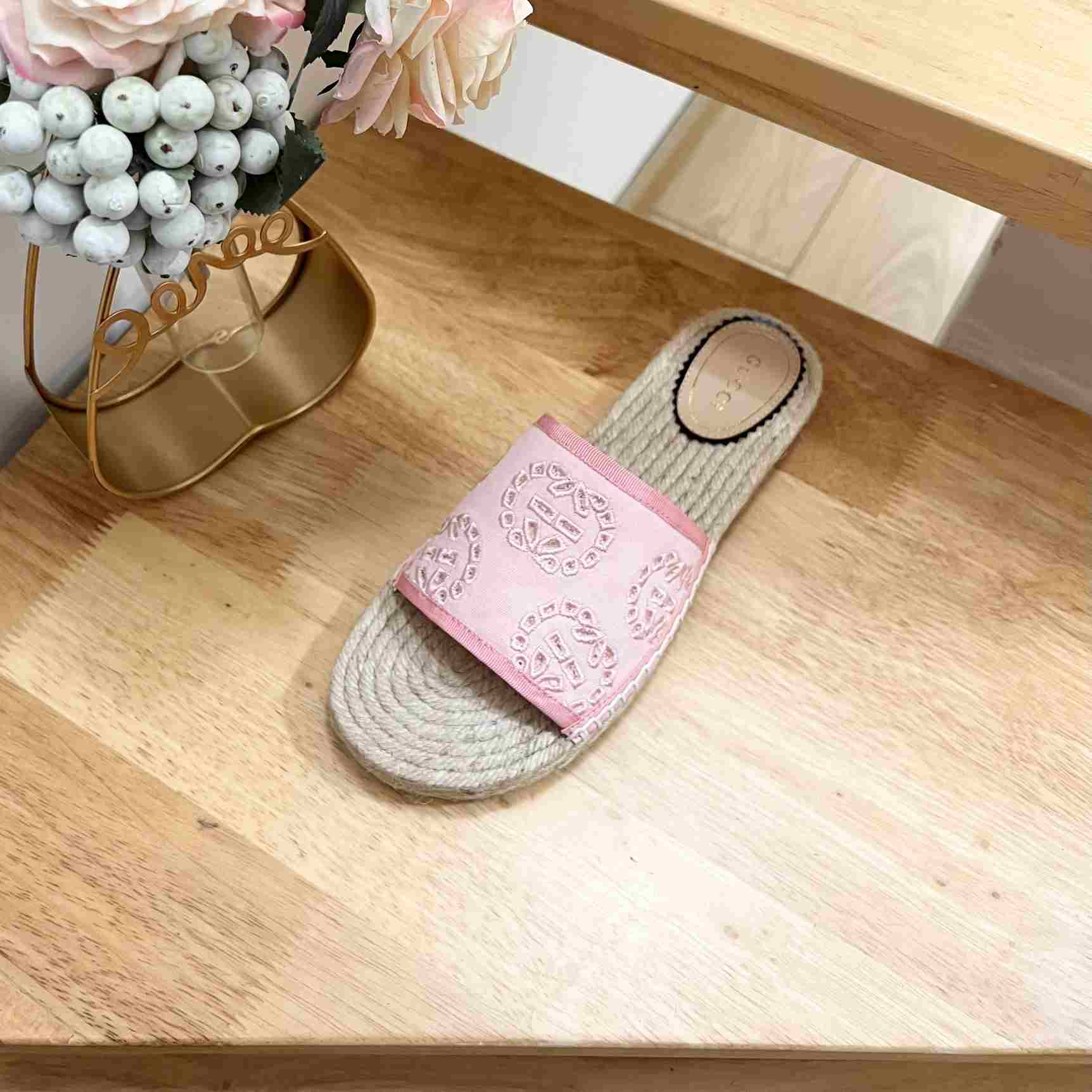 Gucci Women's Interlocking G Espadrille Sandal - FashionPlug