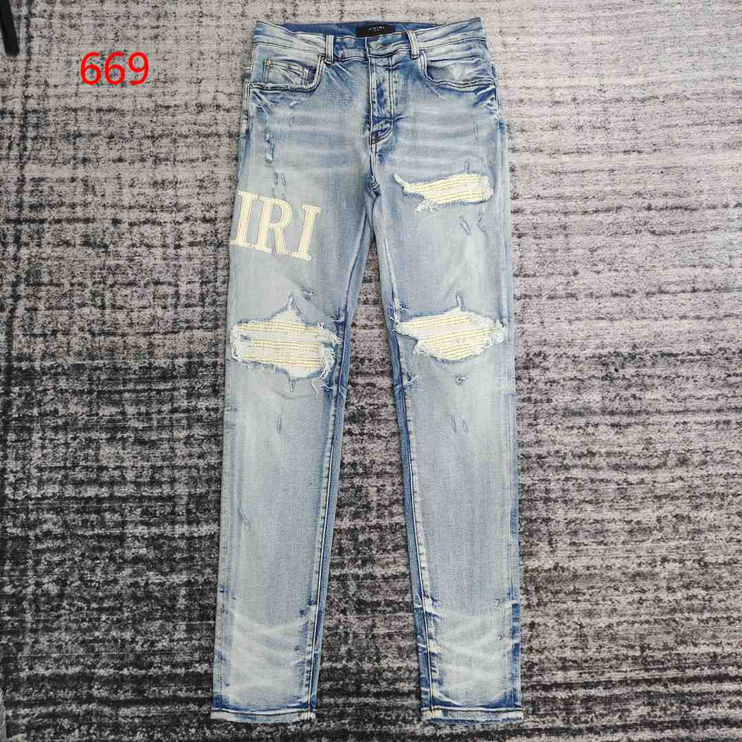 Amiri Slim Fit Jeans    669 - FashionPlug