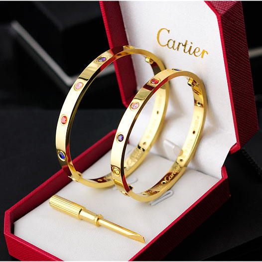 Cartier Bracelet - FashionPlug