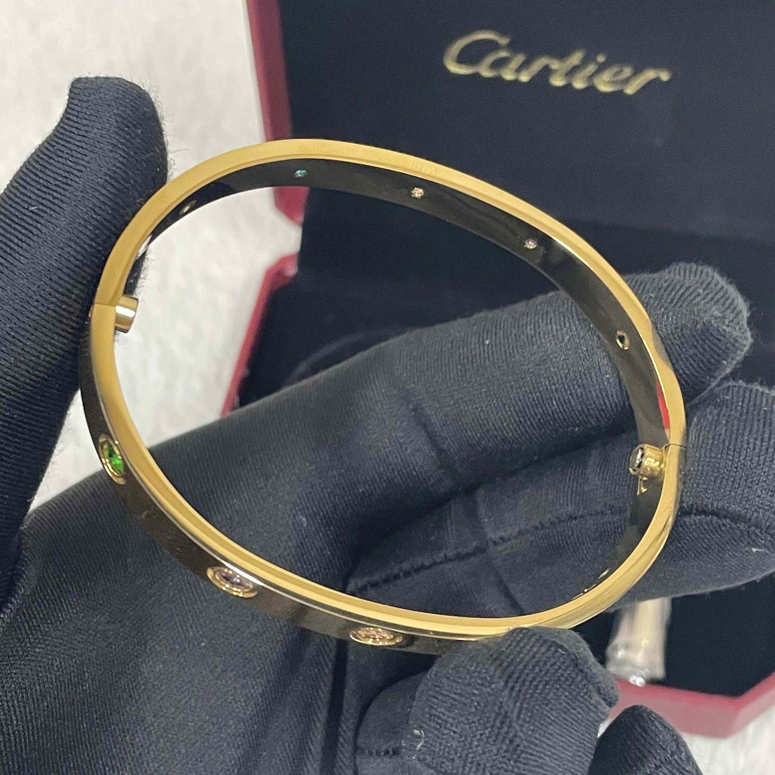 Cartier Bracelet - FashionPlug