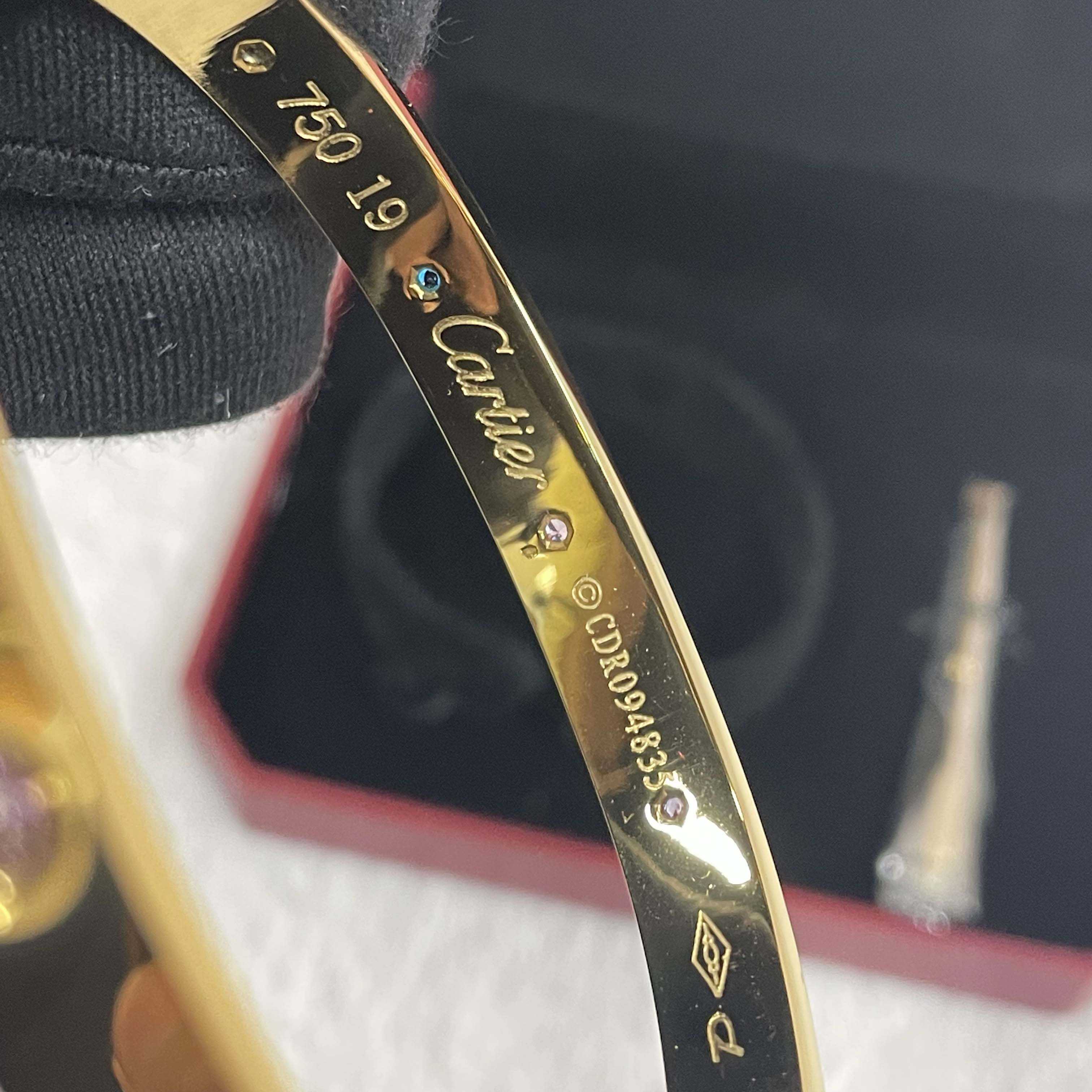 Cartier Bracelet - FashionPlug