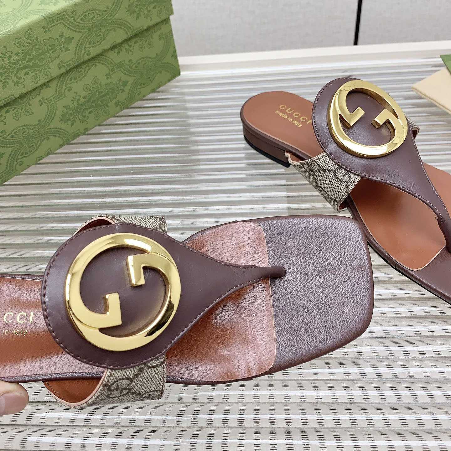 Gucci Brown Womens Blondie Thong Sandal - FashionPlug