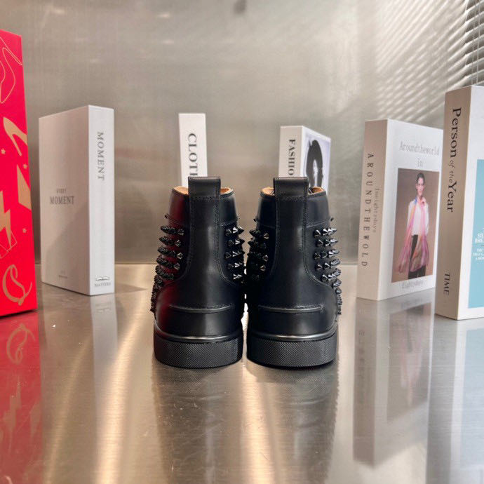 Christian Louboutin High Top Sneaker In Black - FashionPlug