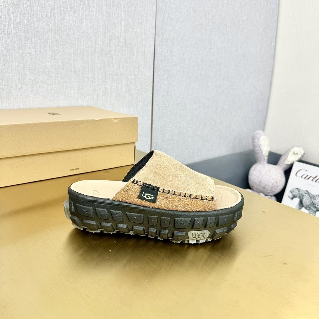 Ugg All Gender Venture Daze Slide - FashionPlug